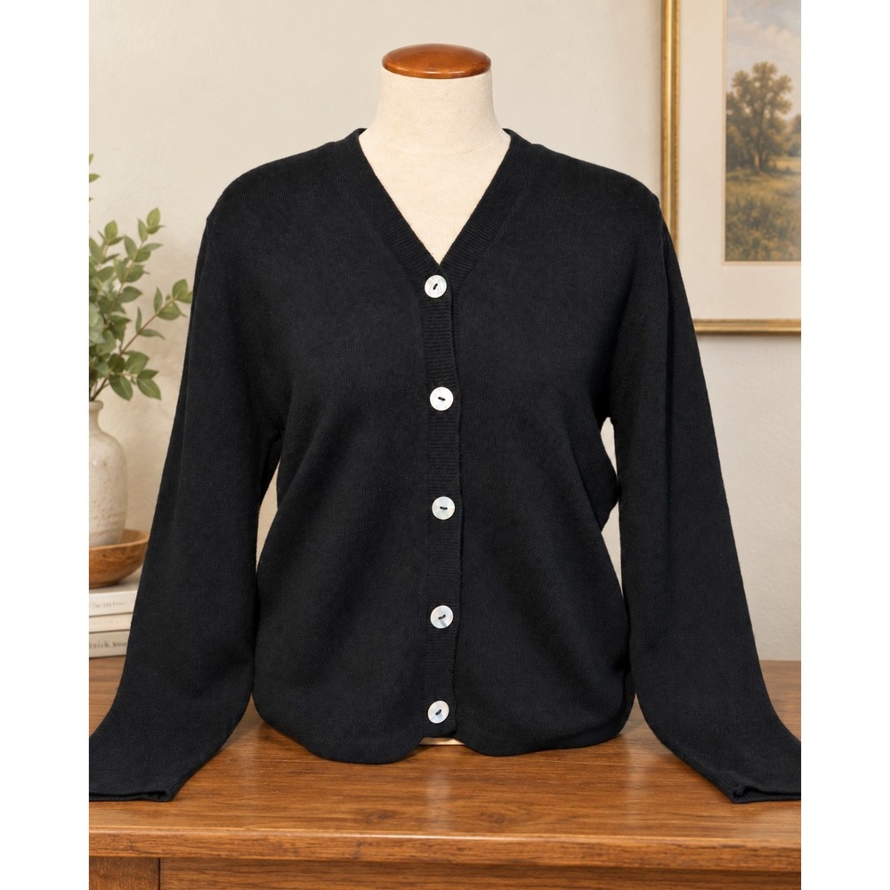 LL Bean Cardigan 100% Lambswool Sweater Womens L Black Made in Scotland VTG 80s